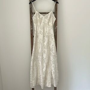 Victoria’s Secret Vintage Burnout Satin Slip in Ivory/White